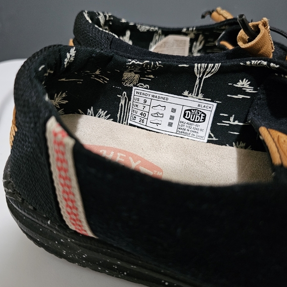 Hey Dude Wendy Washed Shoes - Picture 7 of 14